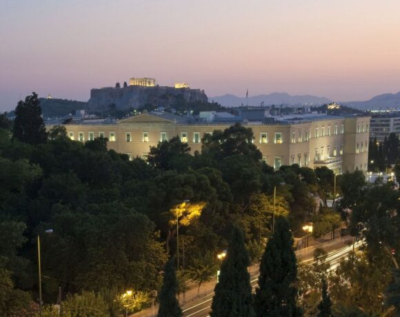 Greece Extends Second Lockdown Until December 7