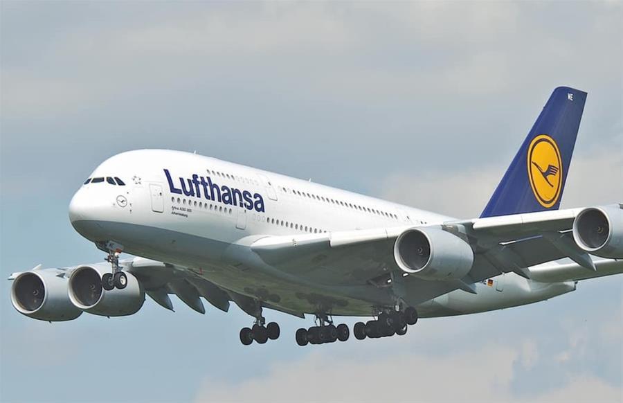 Lufthansa: Ετοιμάζεται για τη μεταφορά εμβολίων κατά του κορωνοϊού