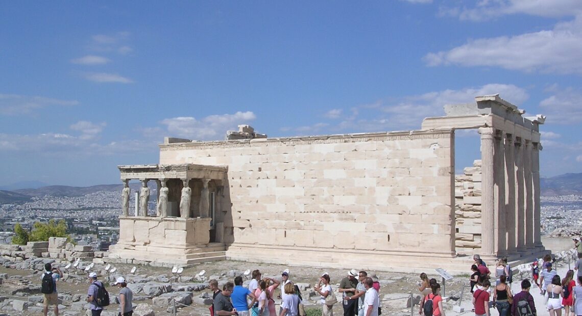 Survey: Greece Among Top 3 Booking Choices For Us Travelers