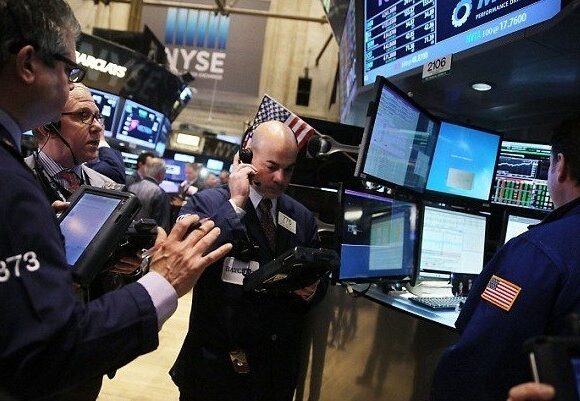 Wall Street: Προς εβδομαδιαία κέρδη οδεύει ο Dow Jones
