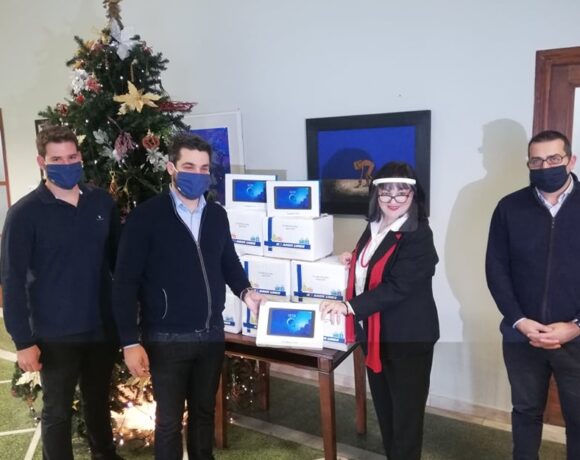 Anek Lines Donates Tablets To Students Of Chania, Crete