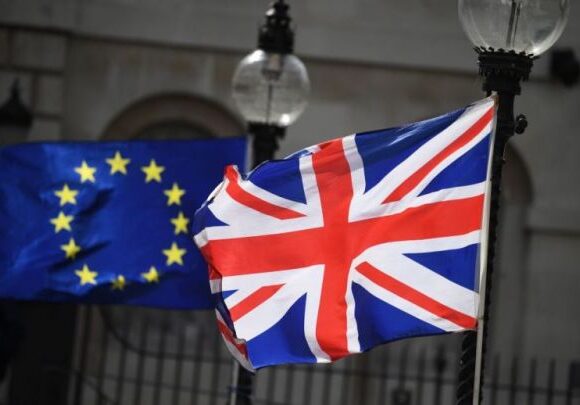 Brexit : Απαισιοδοξία στο Λονδίνο και τις Βρυξέλλες για συμφωνία