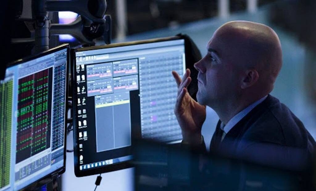 Απώλειες στην Ευρώπη – Φόβοι για κατάρρευση των συνομιλιών για το Brexit