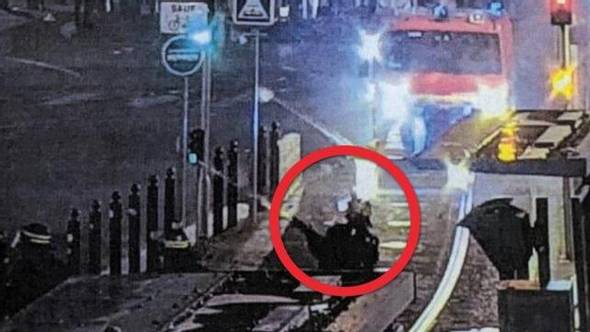 Γαλλία : Έρευνα αναφέρει ότι ο θάνατος 80χρονης από ρίψη δακρυγόνου ίσως δεν ήταν ατύχημα