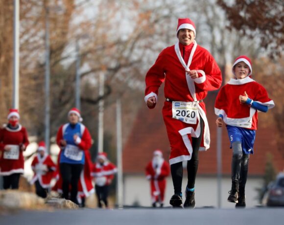 Γερμανία : Ο κοροναϊός δεν «φρέναρε» τους Άγιους Βασίληδες