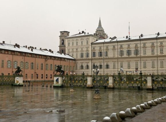 Ιταλία : Σφοδρές βροχοπτώσεις στον ιταλικό Βορρά – Προβλήματα από πλημμύρες