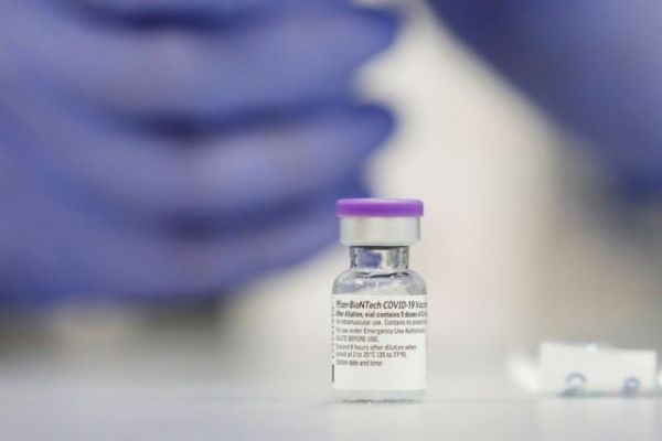Κοροναϊός : Οι εργοδότες στις ΗΠΑ μπορούν να απαιτήσουν από τους εργαζόμενους να κάνουν το εμβόλιο