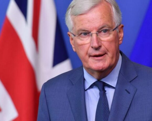 Μπαρνιέ – Brexit: Μια τελευταία προσπάθεια στις διαπραγματεύσεις