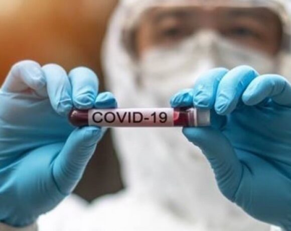 ΠΟΥ: Aντίθετος με τον υποχρεωτικό εμβολιασμό κατά τoυ κορωνοϊού