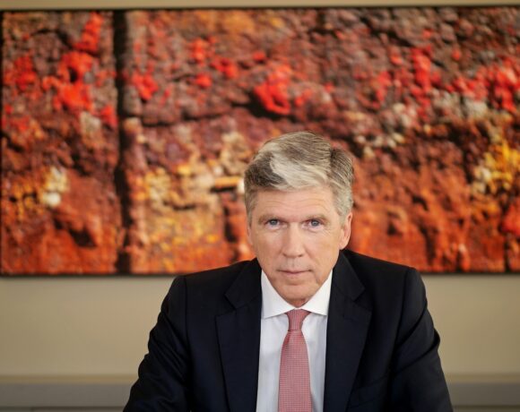 Σαρρηγεωργίου: «Οι Έλληνες βγαίνουν στη σύνταξη και έχουν στην άκρη μισθούς μόλις τριών ημερών»