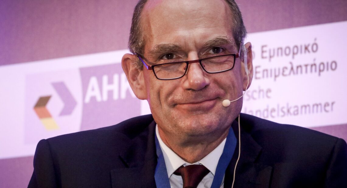 Τετ α τετ Czurda με το προεδρείο της ΟΤΟΕ – Τι είπε ο Ceo του ΤΧΣ για το «μαχαίρι» στο δίκτυο