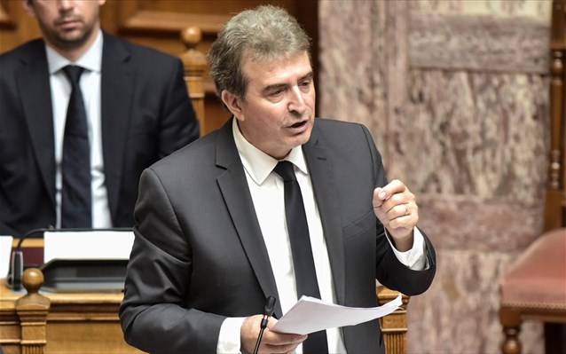 Χρυσοχοΐδης: Δεν αξίζει τον κόπο για ένα γλέντι να σκορπίσουμε τον θάνατο