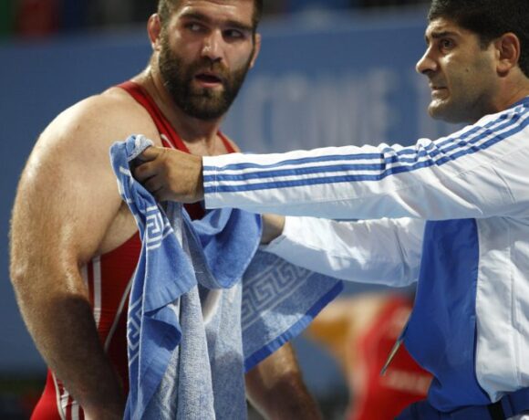 Αρζουμανίδης: «Καλώ το ΔΣ σε παραίτηση»