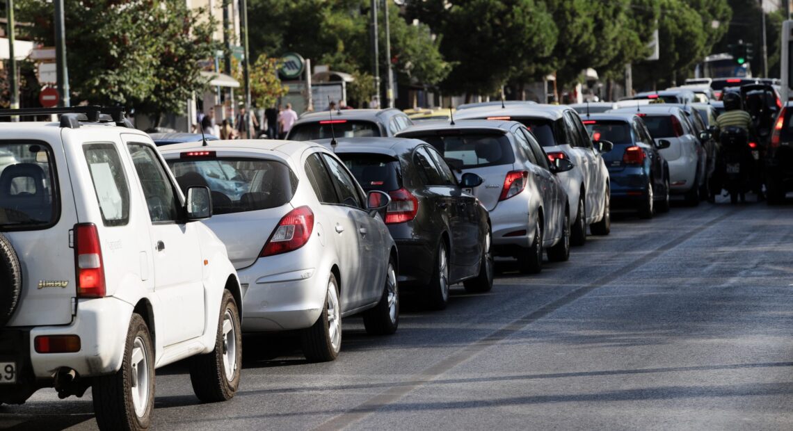 Δήμος Αθηναίων: Ηλεκτρονικά η κάρτα στάθμευσης για τους μόνιμους κατοίκους