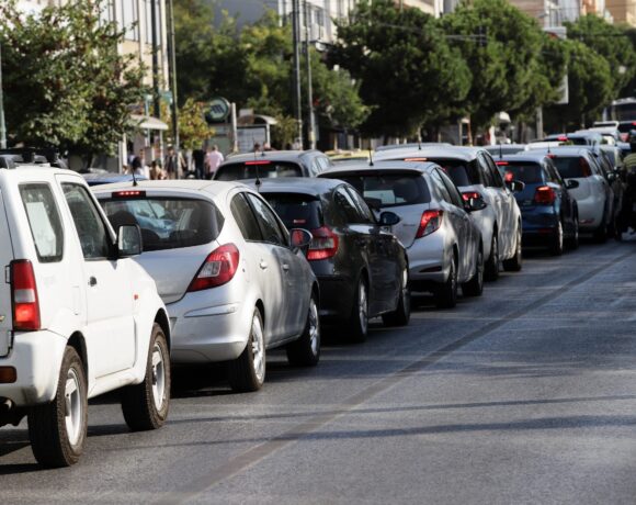 Δήμος Αθηναίων: Ηλεκτρονικά η κάρτα στάθμευσης για τους μόνιμους κατοίκους