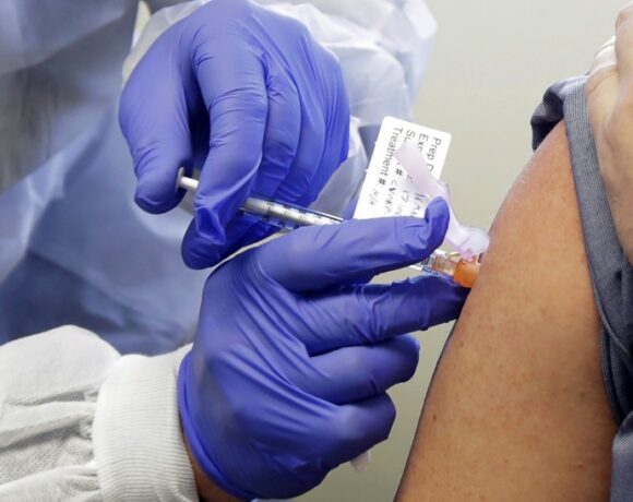 Εμβολιασμοί: Ξεπέρασαν τους 107