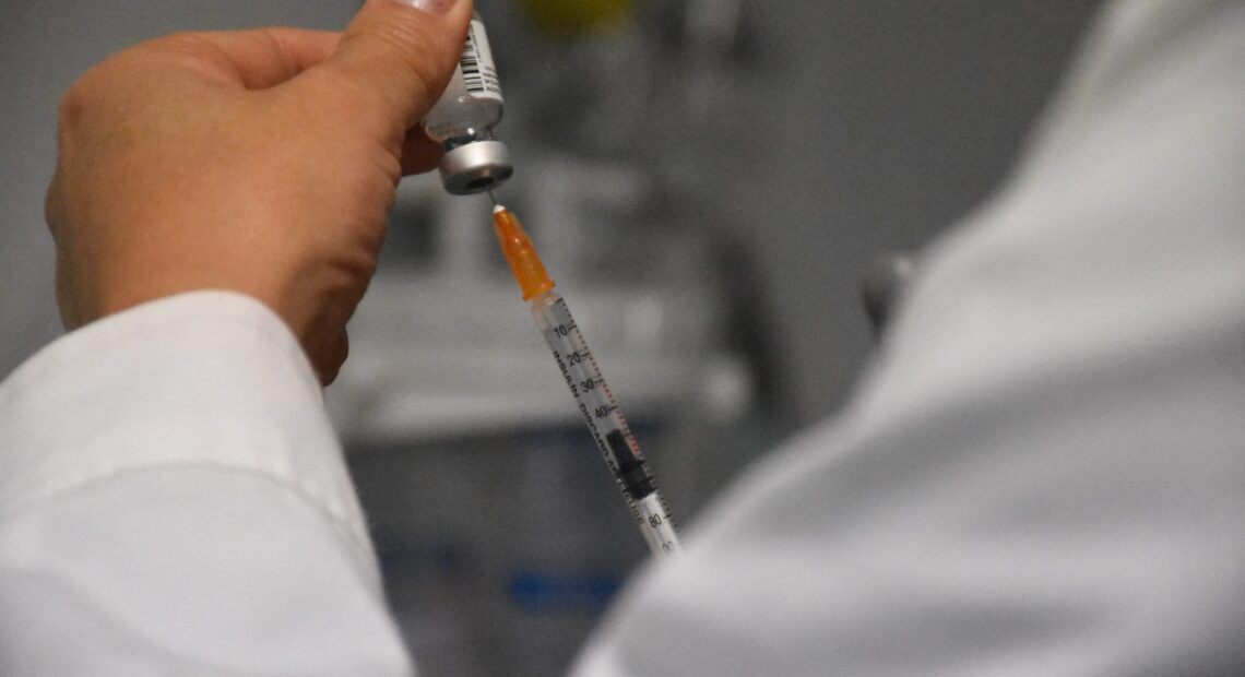 Επιχείρηση Ελευθερία: Ποιοι θα έχουν εμβολιαστεί έως τον Μάρτιο
