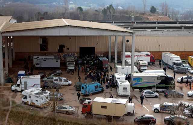 Ισπανία : Ρέιβ «κορονο πάρτι» 40 ωρών με 300 άτομα σε υπόστεγο – Διώξεις στους διοργανωτές