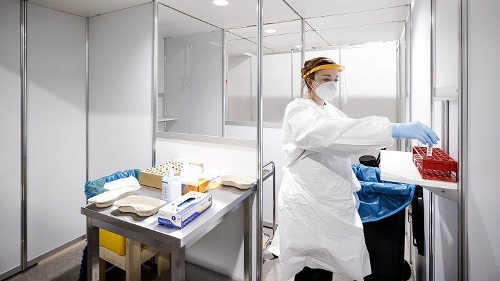 Κολχικίνη – κορωνοϊός: Σε ποιους ασθενείς και πότε θα χορηγείται η ουσία