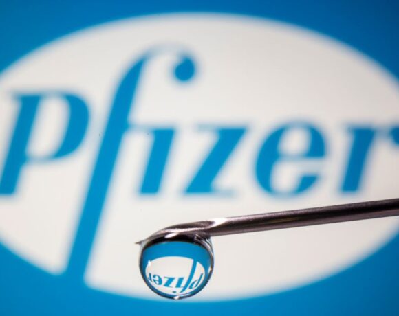 Περιορίζει τελικά τις καθυστερήσεις Pfizer