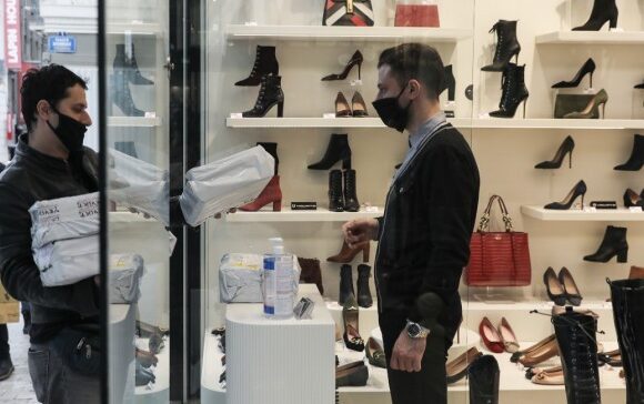 Click In Shop: Τι είναι και τι πρέπει να ξέρει ο πελάτης – Απαντήσεις σε 11 ερωτήματα