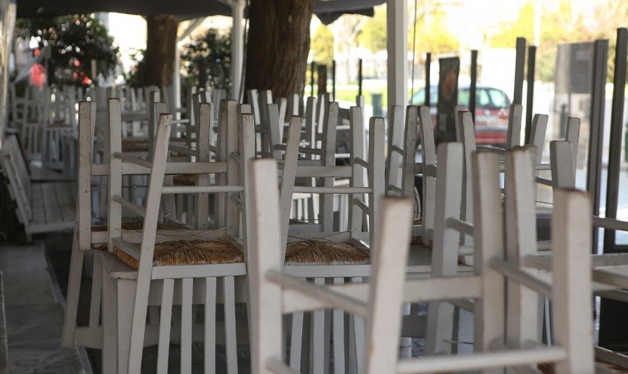 Lockdown: Οι εστιάτορες ζητούν στήριξη και μαζεύουν τα κλειδιά των μαγαζιών τους