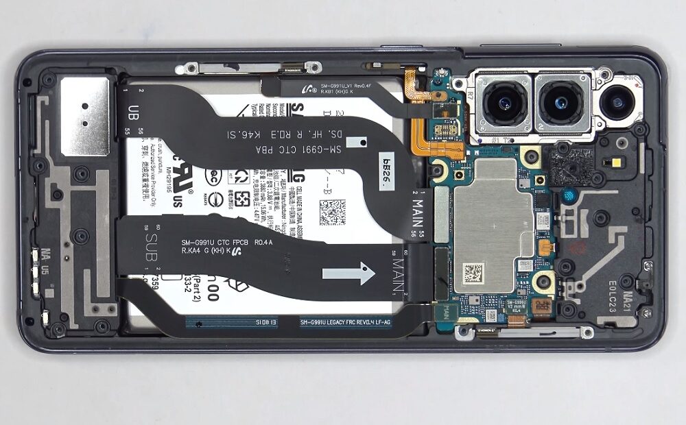 Samsung Galaxy S21: Μαθαίνουμε τα πάντα για τον εσωτερικό του κόσμο [teardown Video]