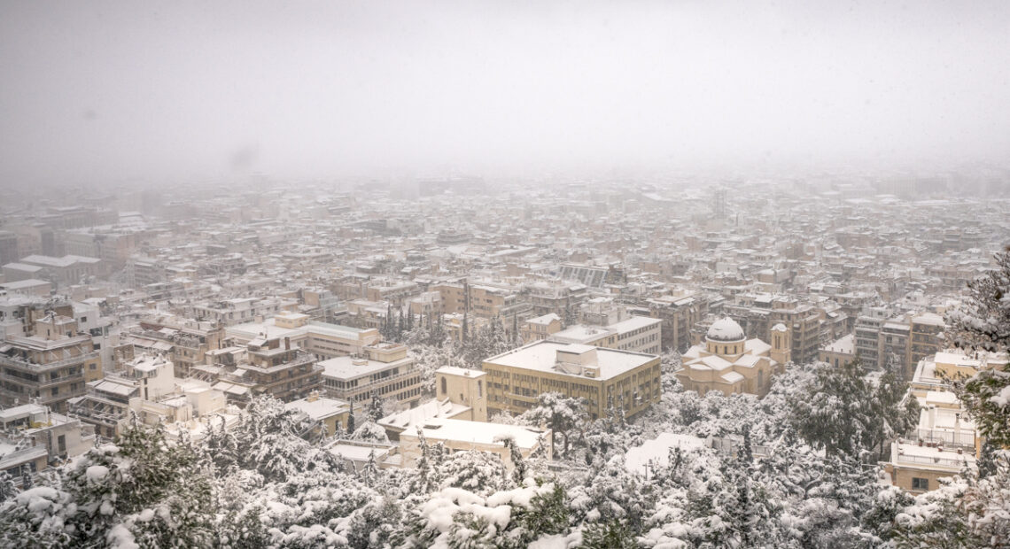 Athens Goes ‘white’ In Unprecedented Snow Storm
