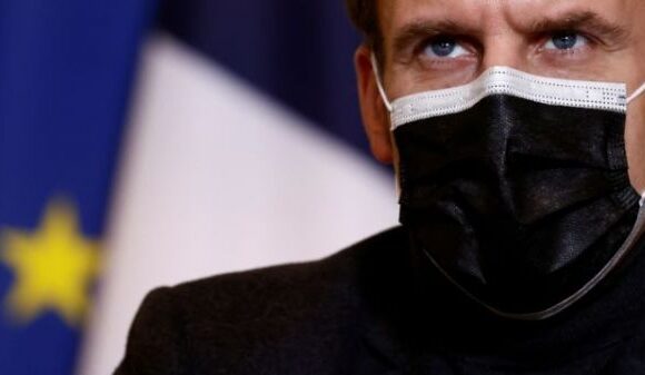 Γαλλία : Μακρόν και Λεπέν σε τροχιά μετωπικής σύγκρουσης για την προεδρία