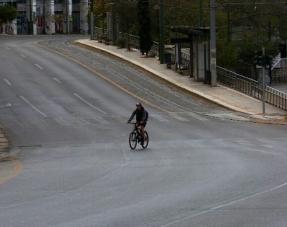Θωμαΐδης: Η αύξηση του ιικού φορτίου στην Αττική ξεπερνά το 200%