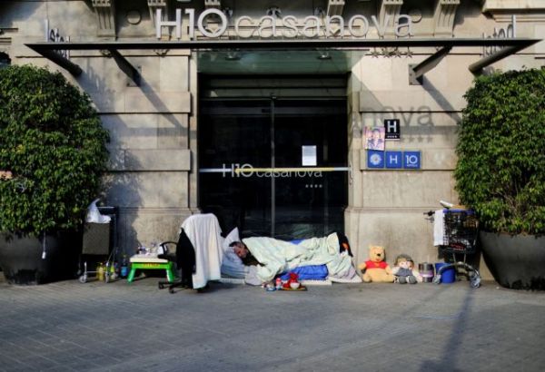 Κοροναϊός : Οι νεο άστεγοι της πανδημίας – Όσοι δεν πεθαίνουν από τον ιό πεθαίνουν από το ψύχος