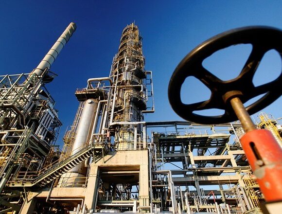 Πετρέλαιο: Σε υψηλό 13 μηνών το Brent – Οριακή πτώση για το αμερικανικό Wti