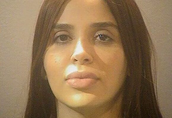 Τα ένοχα μυστικά της συζύγου του «Ελ Τσάπο» – Θα δώσει στεγνά σπείρα ναρκωτικών;