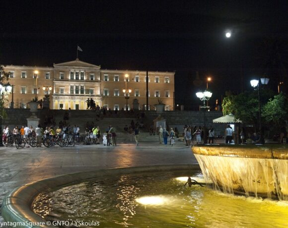 Greek Think Tank Sees Slower Growth, Tourism In 2021 