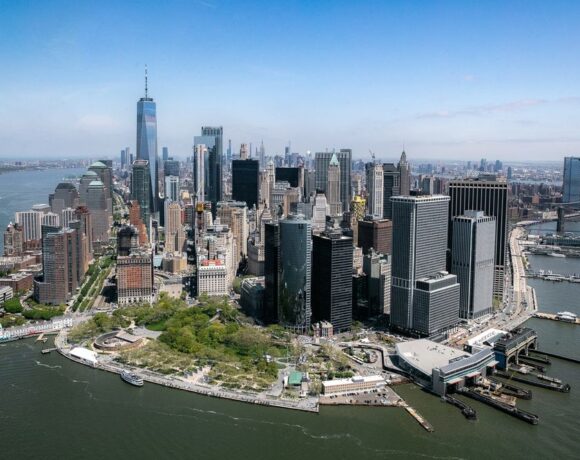 Oι αγοραστές ακινήτων επιστρέφουν στο Μανχάταν