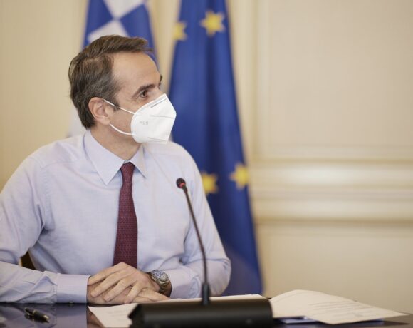 Surge In Covid 19 Cases May Force Greece To Remain In Lockdown 