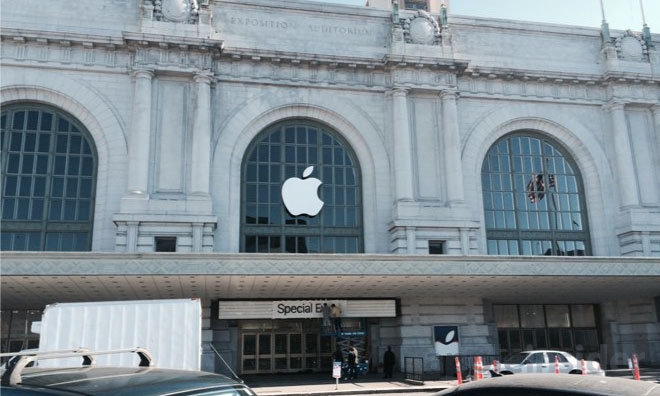 Apple: Γιατί μειώνει τις παραγγελίες για τα Iphones