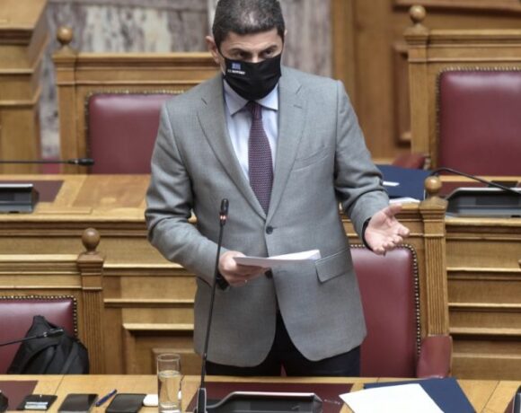 Αυγενάκης: «Η αθλητική οικογένεια δεν ζει πια στις μαύρες εποχές» (video)