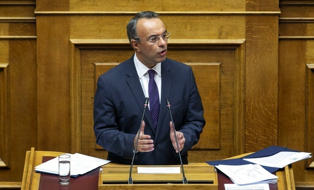 Βουλή: Ενημέρωση για τις εξελίξεις στην Τράπεζα Πειραιώς από Σταϊκούρα, Στουρνάρα και ΤΧΣ