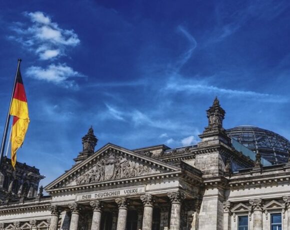 Γερμανία: Αυστηρότερος κανονισμός για τη διαφθορά βουλευτών μετά το σκάνδαλο με τις μάσκες