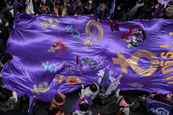 Διαδηλώσεις στην Τουρκία για τη βία σε βάρος των γυναικών