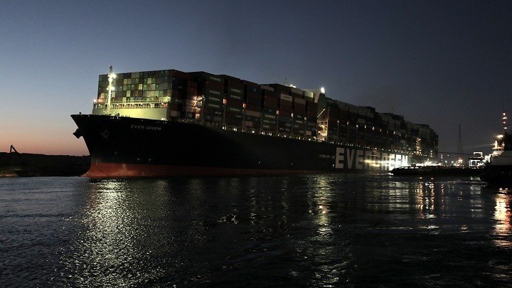 Διώρυγα του Σουέζ: Το Κάιρο θα ζητήσει αποζημίωση από την πλοιοκτήτρια εταιρεία του Ever Given