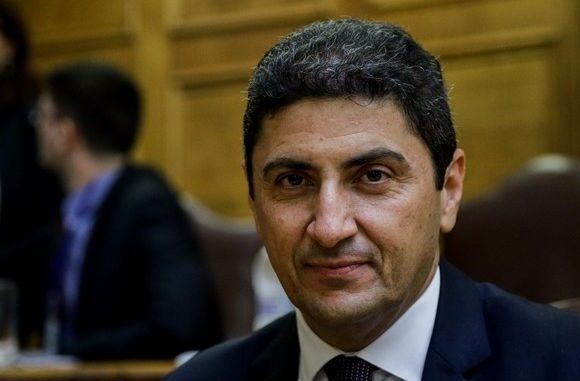 Πρόταση Αυγενάκη μαζί με τα σχολεία να λειτουργήσουν και οι ακαδημίες των σωματείων