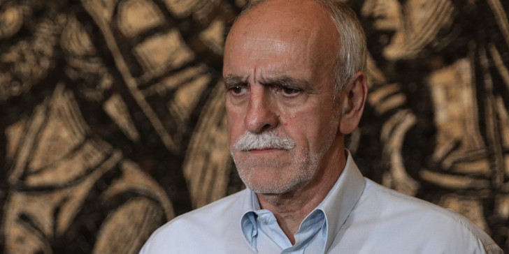 Σπέρνει κινδύνους και διχόνοια! Φτάνει πια…