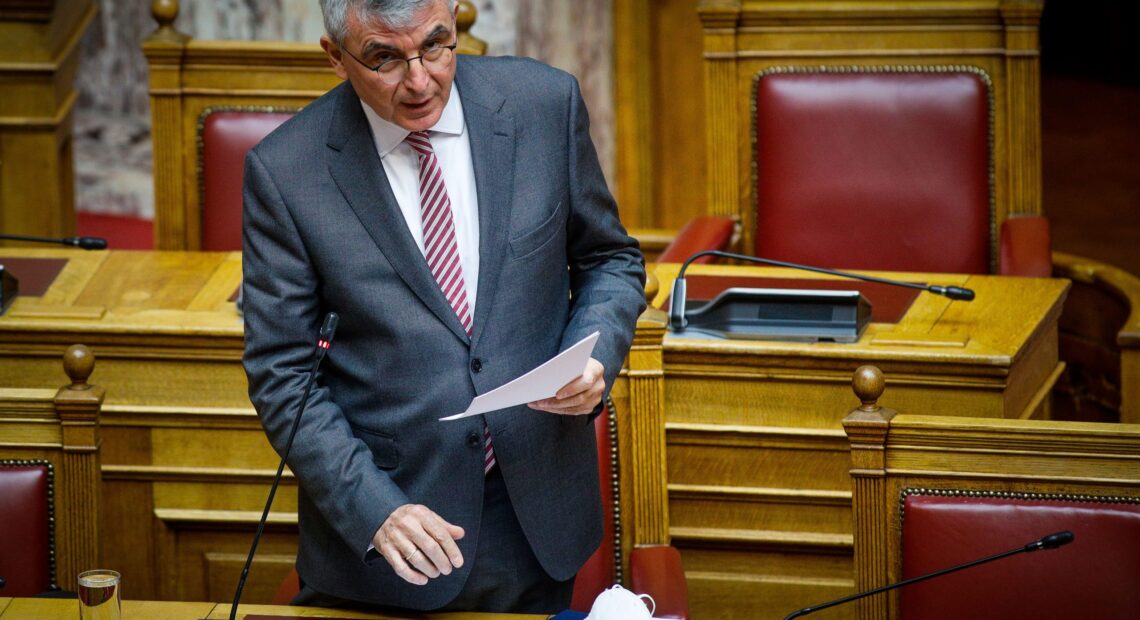 Συντάξεις: Πώς θα γίνει ο επανυπολογισμός