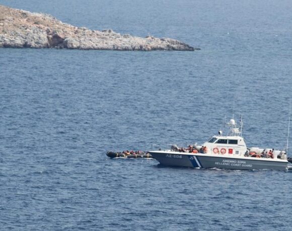 Oλοκληρώθηκαν οι εργασίες αποκόλλησης των δύο φορτηγών πλοίων που συγκρούστηκαν ανοιχτά των Κυθήρων