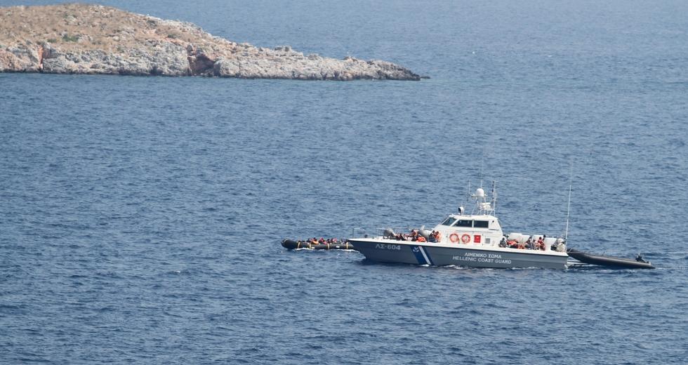 Oλοκληρώθηκαν οι εργασίες αποκόλλησης των δύο φορτηγών πλοίων που συγκρούστηκαν ανοιχτά των Κυθήρων