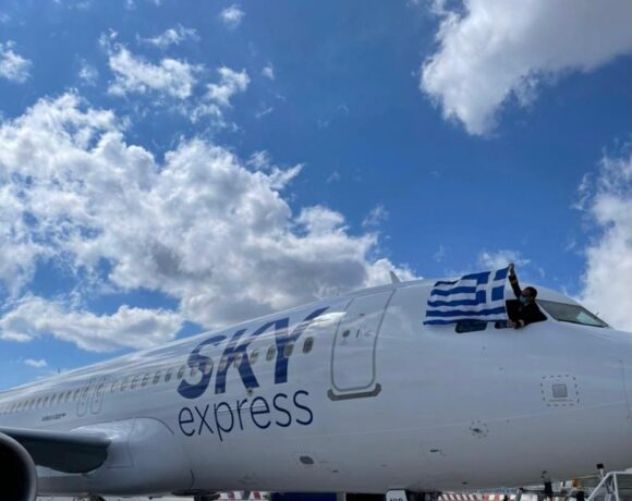 Sky Express: «1821» και «freedom», τα ονόματα των δύο νέων Airbus Α320neo, που παρέλαβε