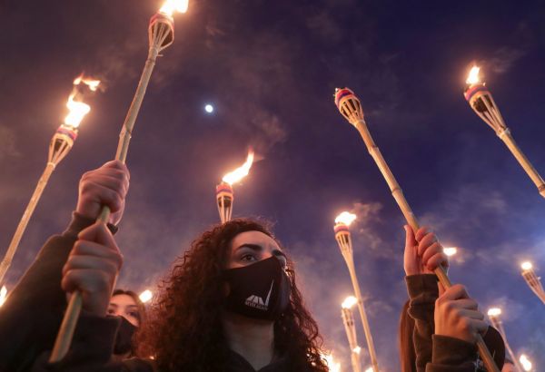 Αρμενία: Σχεδόν 10