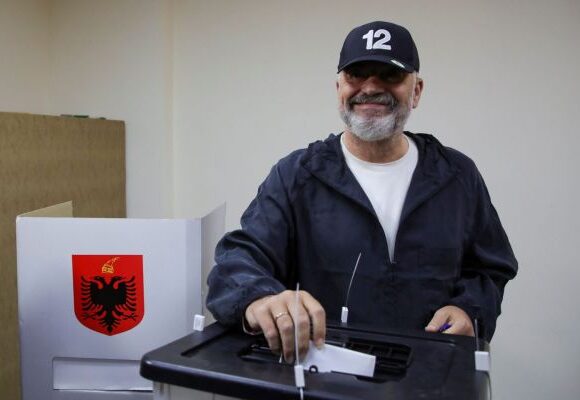 Εκλογές στην Αλβανία: Τι σημαίνει η επανεκλογή του Ράμα και πώς επηρεάζεται η ενταξιακή πολιτική της χώρας